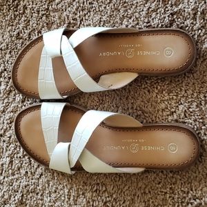 Chinese Laundry sandles